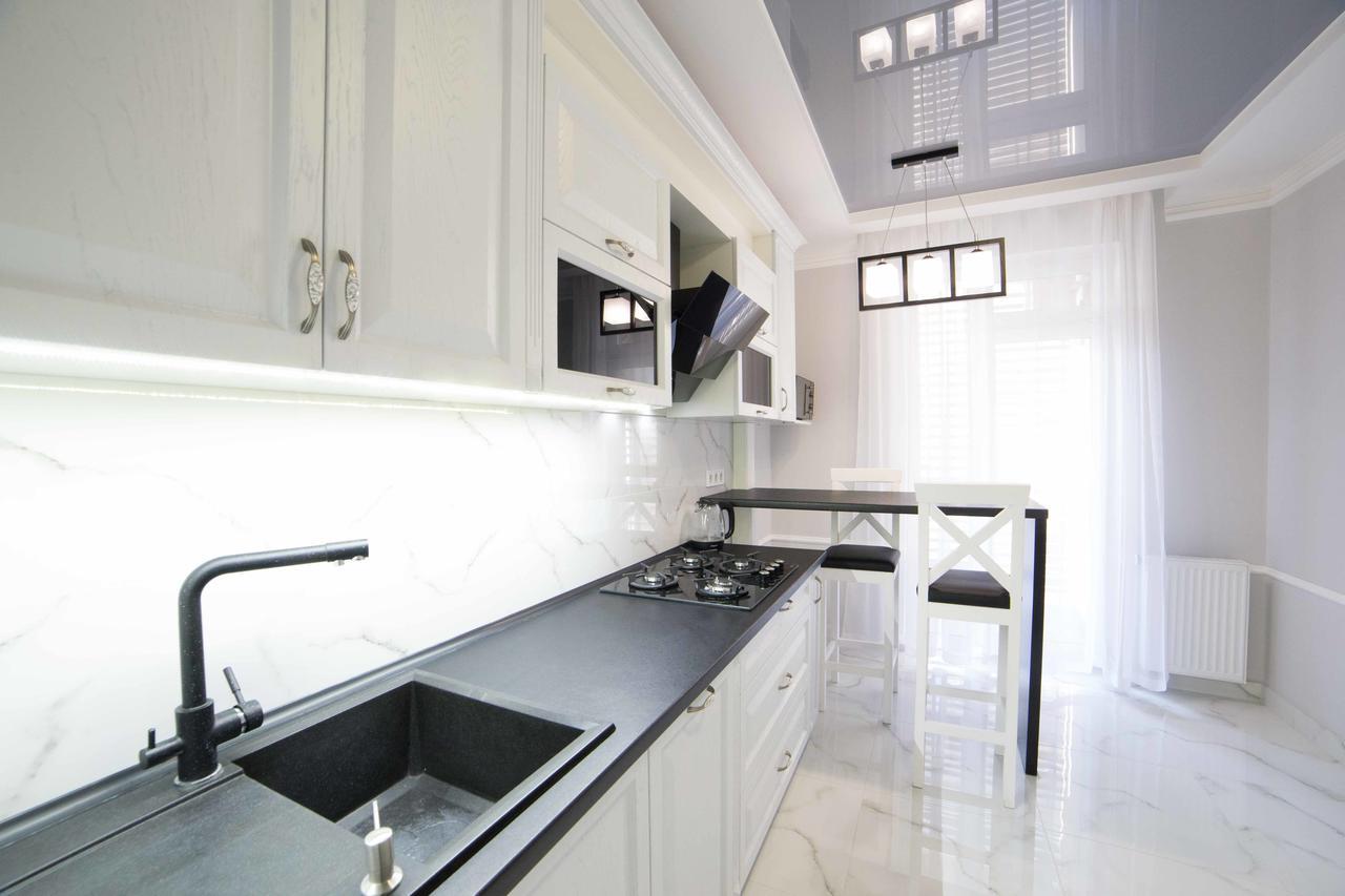 Leogrand Apartments On Kulisha 36 Lviv Exterior foto